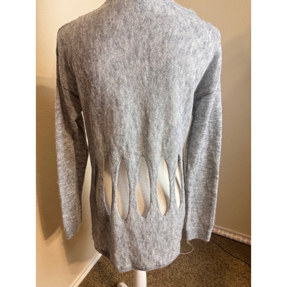 One Grey Day Alpaca Merino Wool Blend Back Cutout Sweater Gray Size L - Picture 8 of 12
